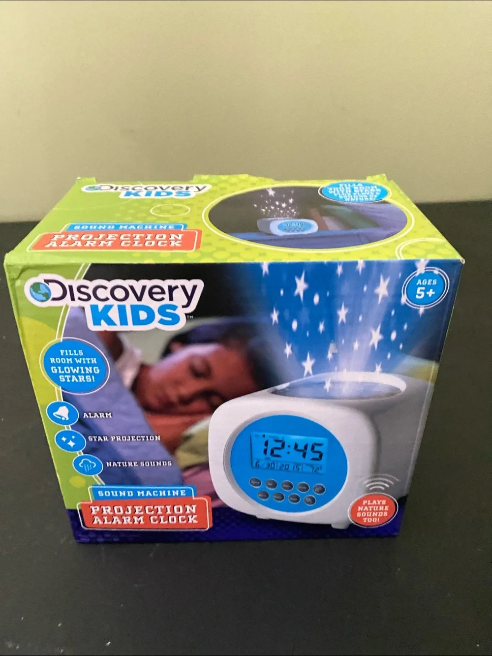 Discovery Kids White and Blue Star Projection Alarm Clock